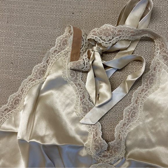 BEST Reformation Monica Silk Top - Almond Cream Halter Lace French Quiet Lux - Picture 8 of 11